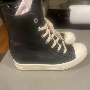 Black Rick Owens beige laces, size 38, great condition